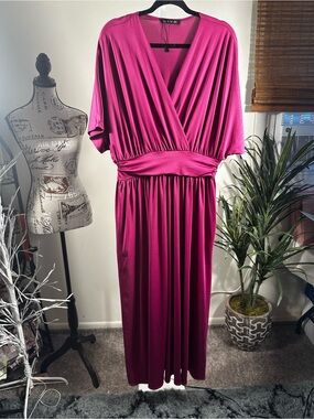 205. LIVD Raffi Empire Waist Pocket Maxi Dress